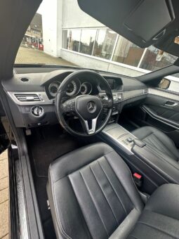 
										Mercedes Classe E full									
